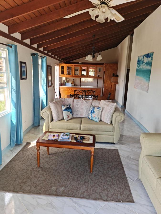Breezy Apts เซนต์ฟิลิป ภายนอก รูปภาพ